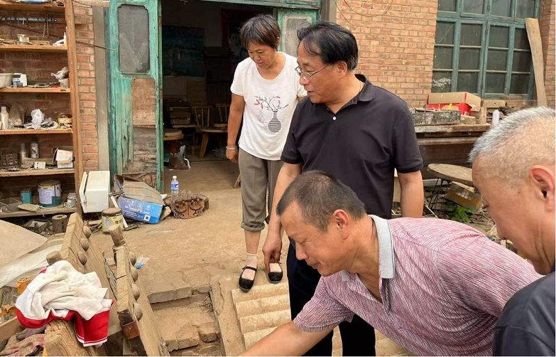 e435e9bbdd1cfcb15eb24c8ac1ef0533